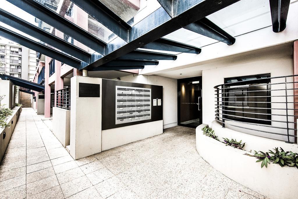 Airexec Apartments Перт Экстерьер фото